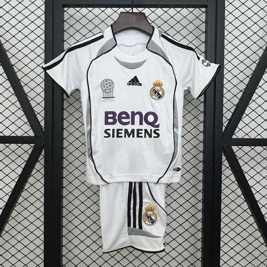 Retro Real Madrid 06/07 Home Premium Kids Set