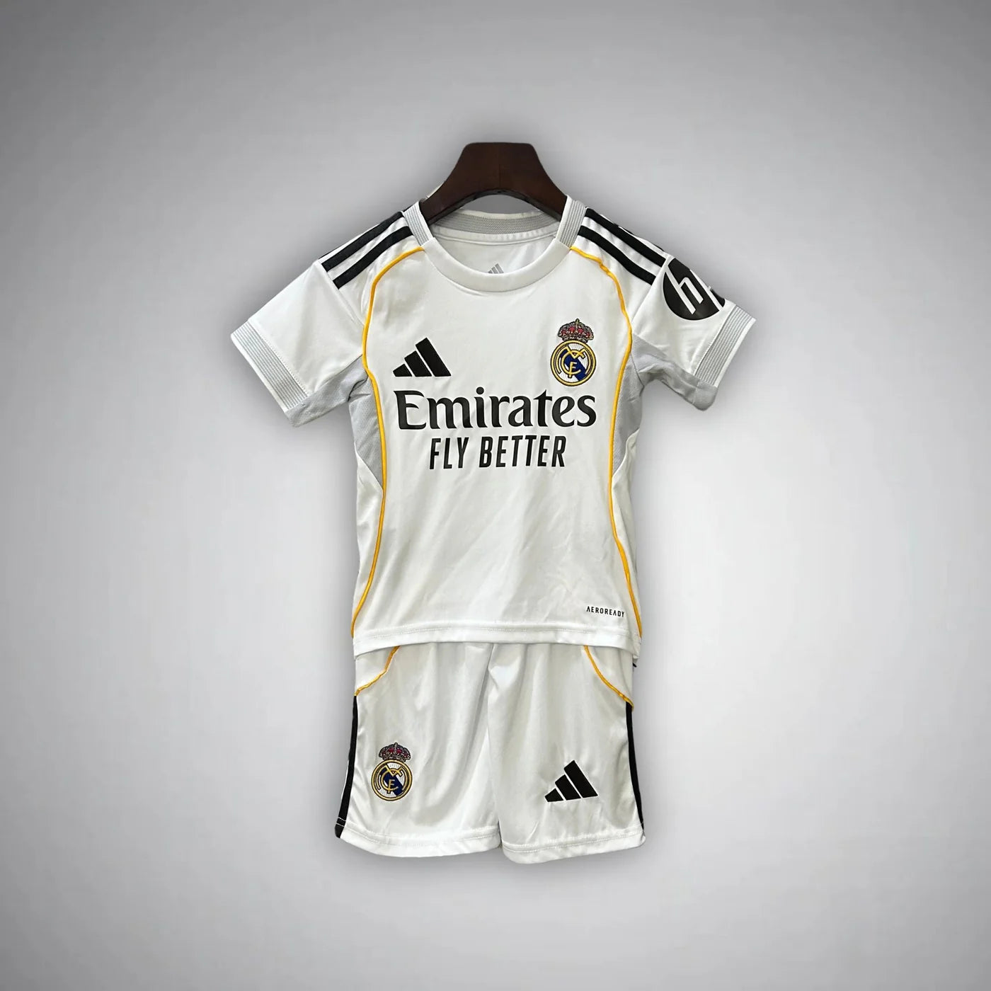 Real Madrid 2025/26 Kids Home Soccer Jersey Set