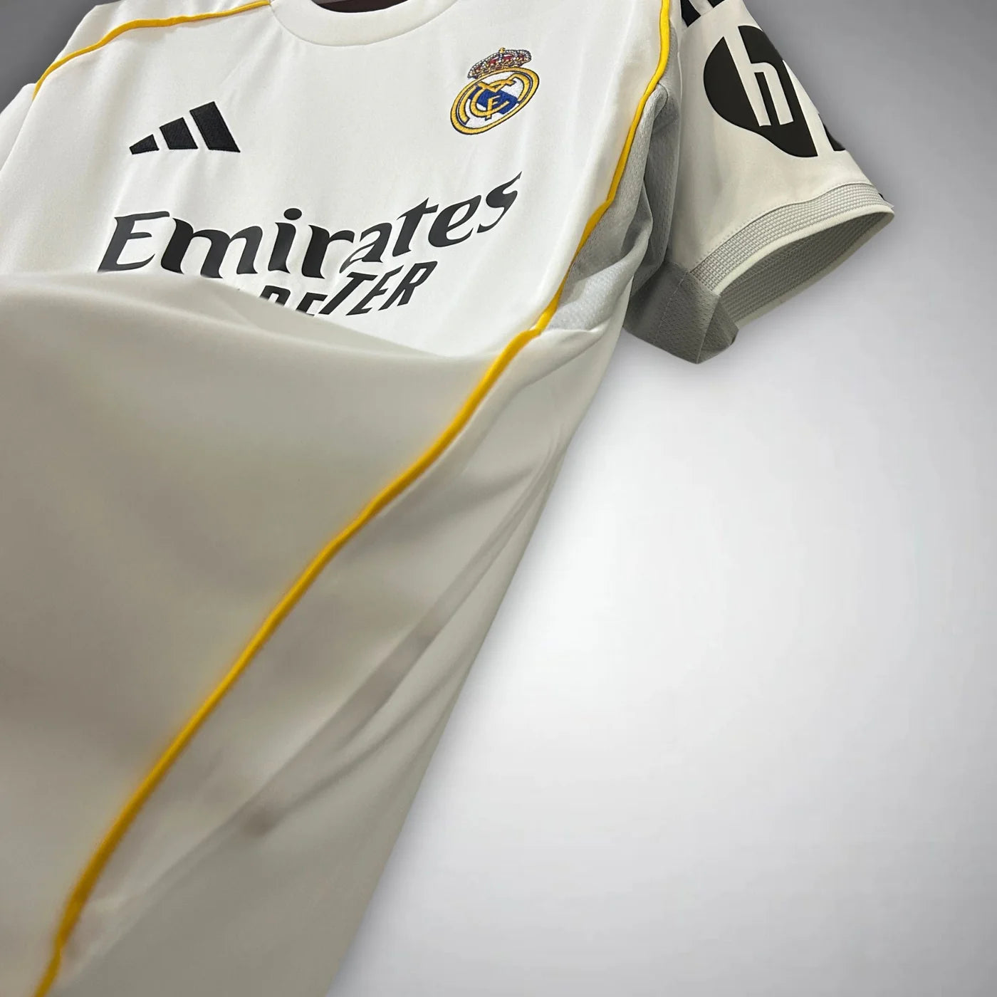 Real Madrid 2025/26 Home Soccer Jersey