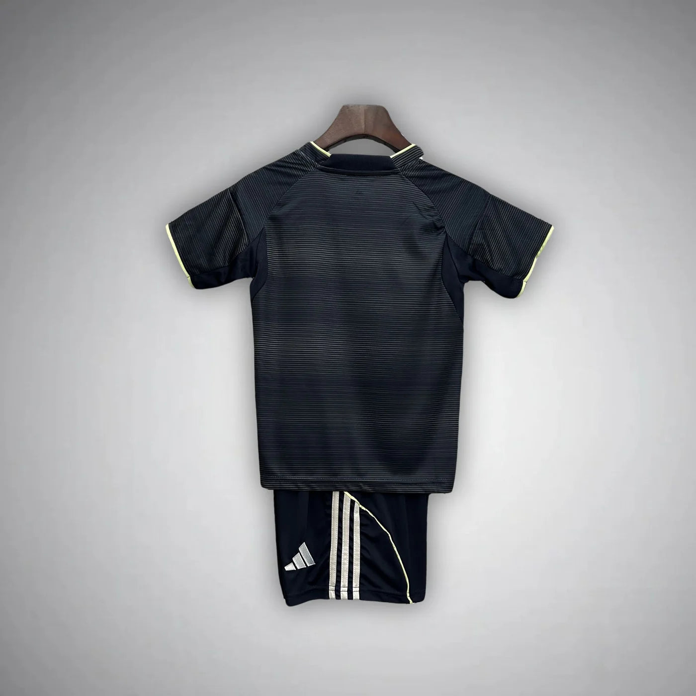 Real Madrid 2025/26 Away Kids Size Jersey Set