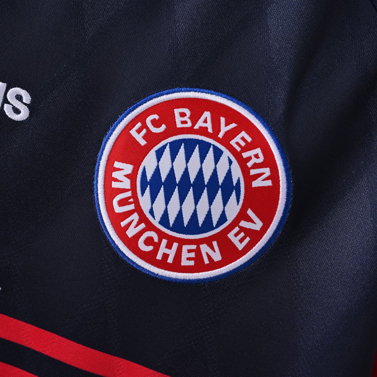 Retro Bayern Munich 97/99 Home Jersey