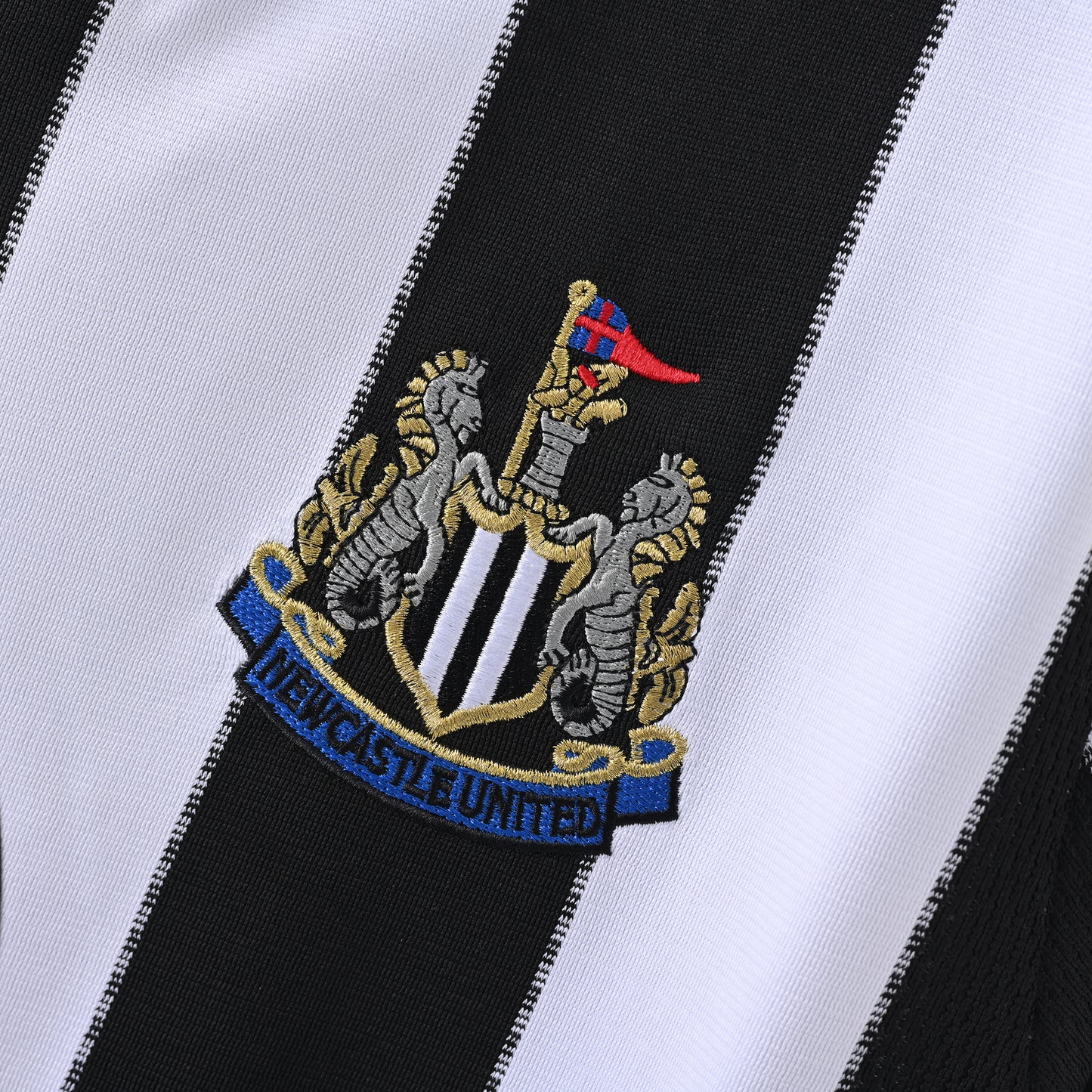 Retro Newcastle United 99/00 Home Jersey