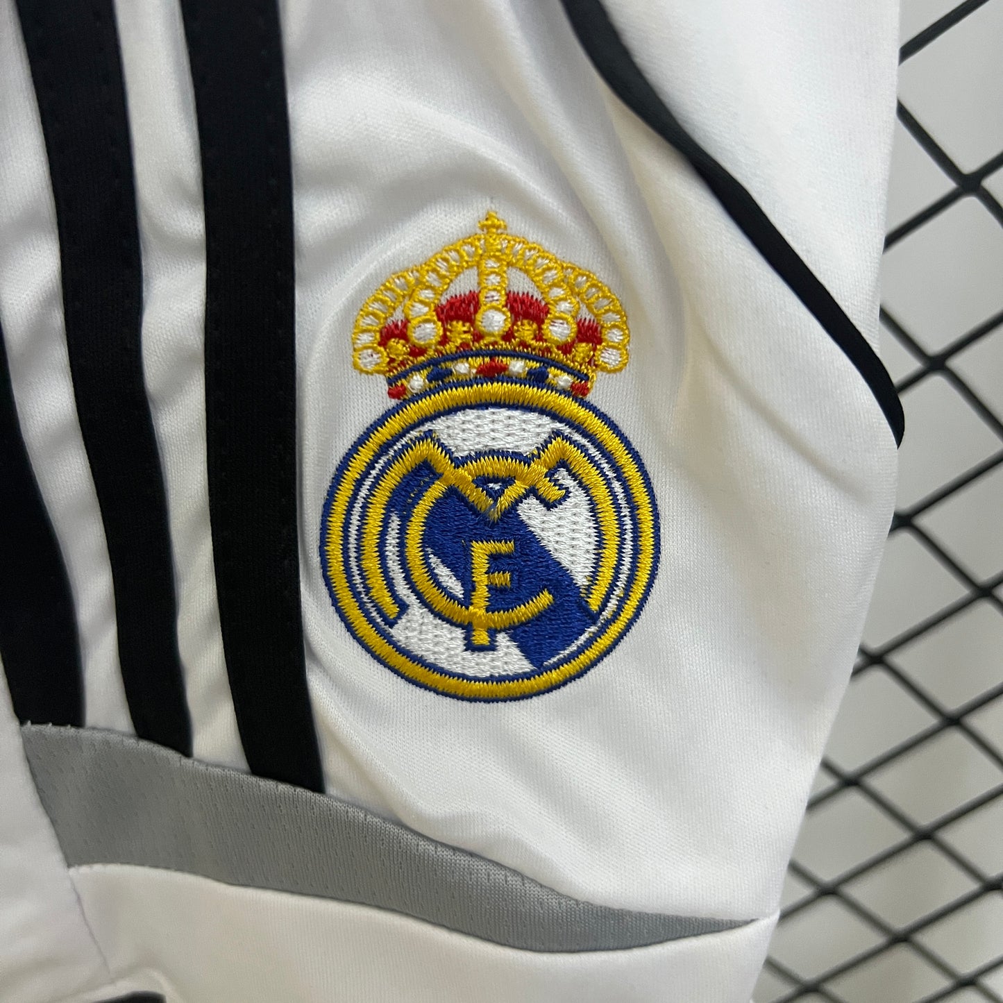 Retro Real Madrid 06/07 Home Premium Kids Set