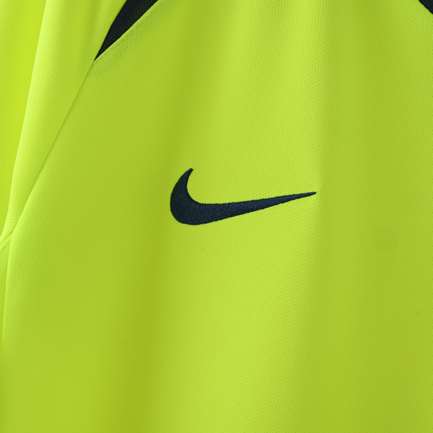 Retro Barcelona Third Jersey 2005/06