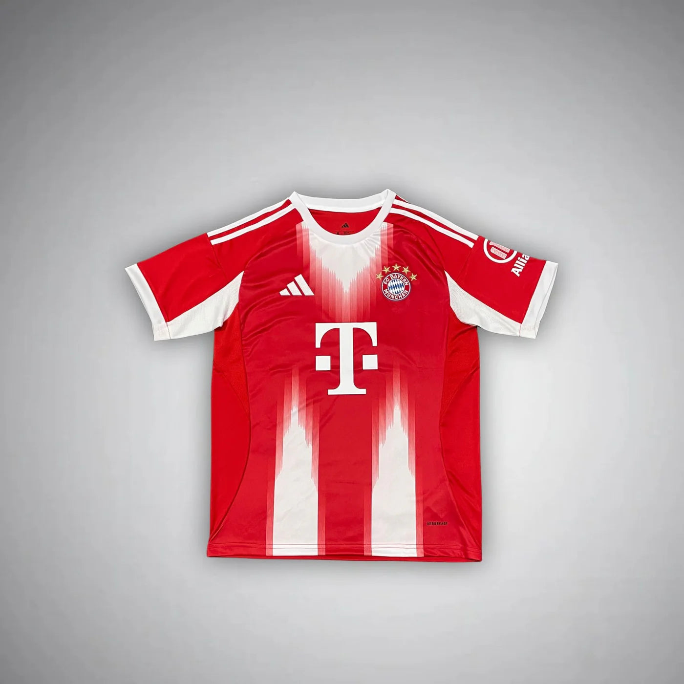 FC Bayern Munich 2025/26 Home Soccer Jersey