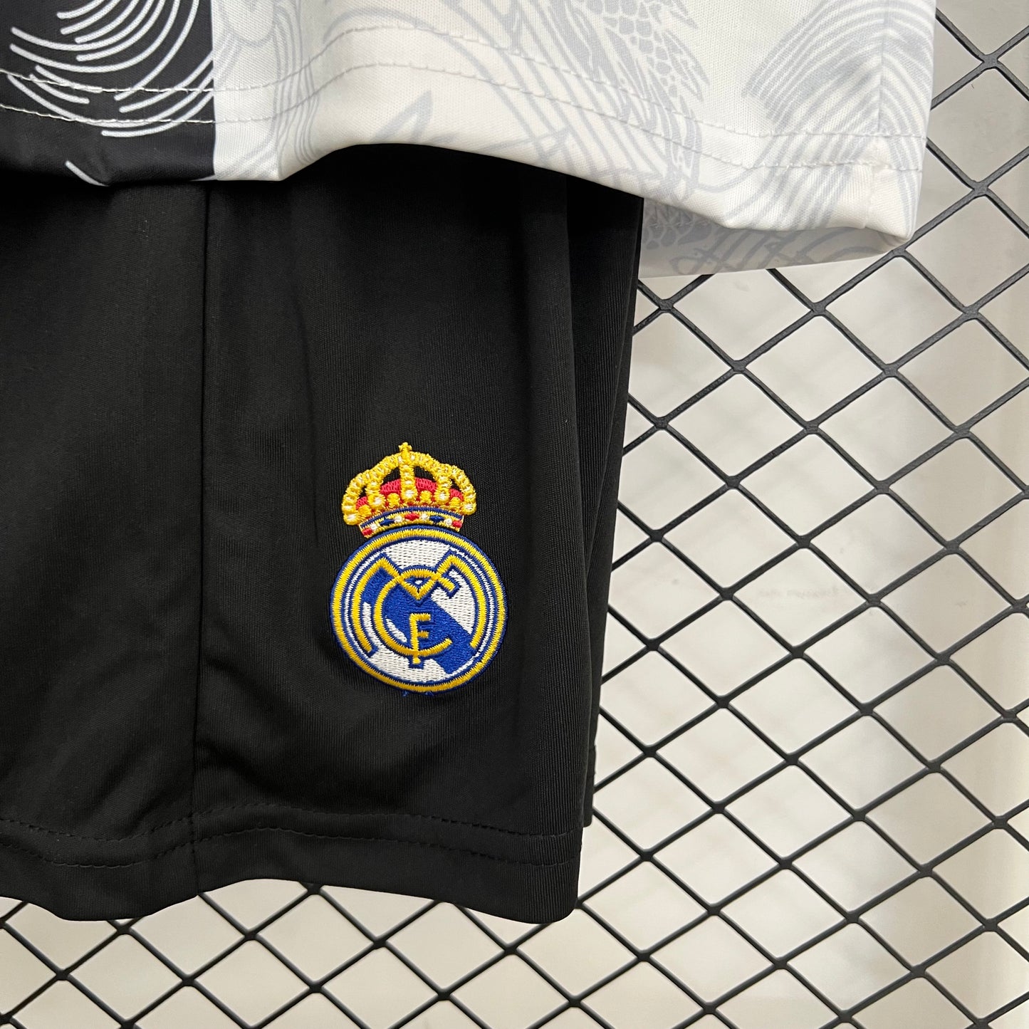 Real Madrid Black/White Premium Kids Set