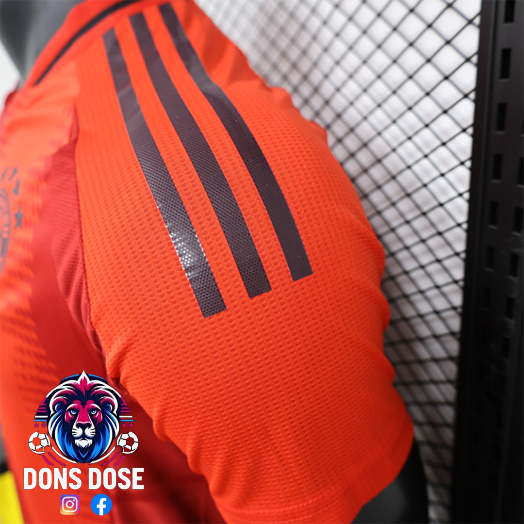 Camiseta de fútbol local del Bayern Munich 24/25