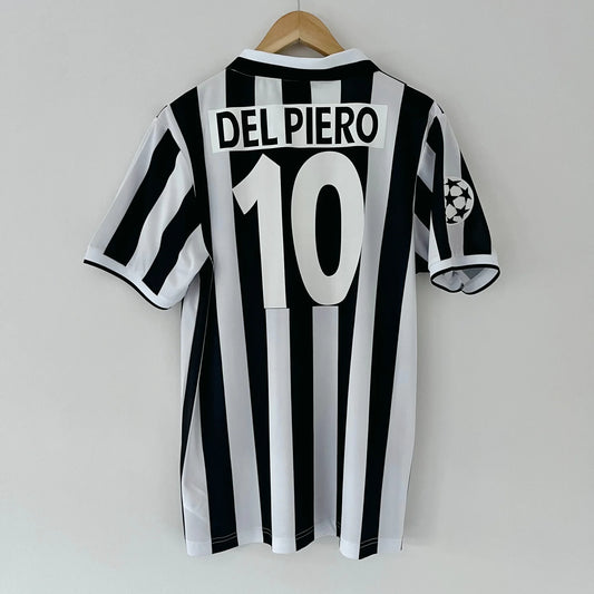 Retro Juventus Shirt 1996-97 Home Jersey