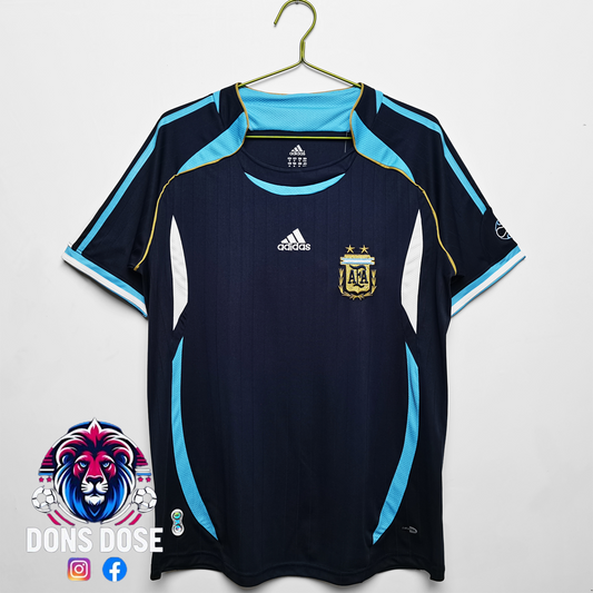Camiseta retro de fútbol visitante de Argentina 2006