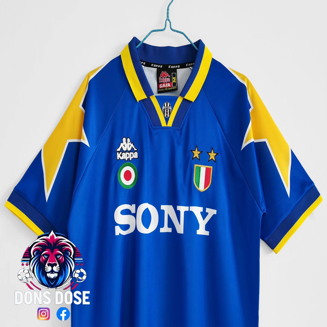 Camiseta de fútbol retro de visitante de la Juventus FC 95/96