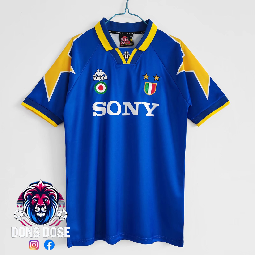 Camiseta de fútbol retro de visitante de la Juventus FC 95/96