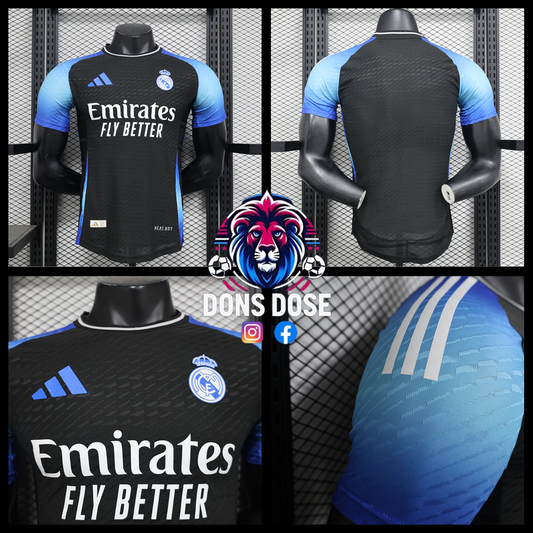 Camiseta de fútbol edición especial azul del Real Madrid