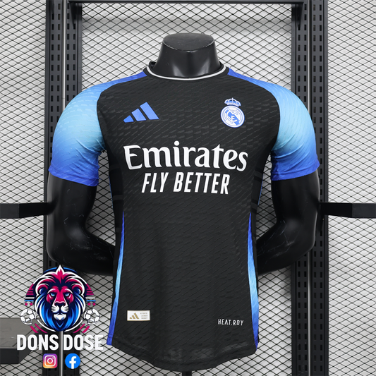 Camiseta de fútbol edición especial azul del Real Madrid