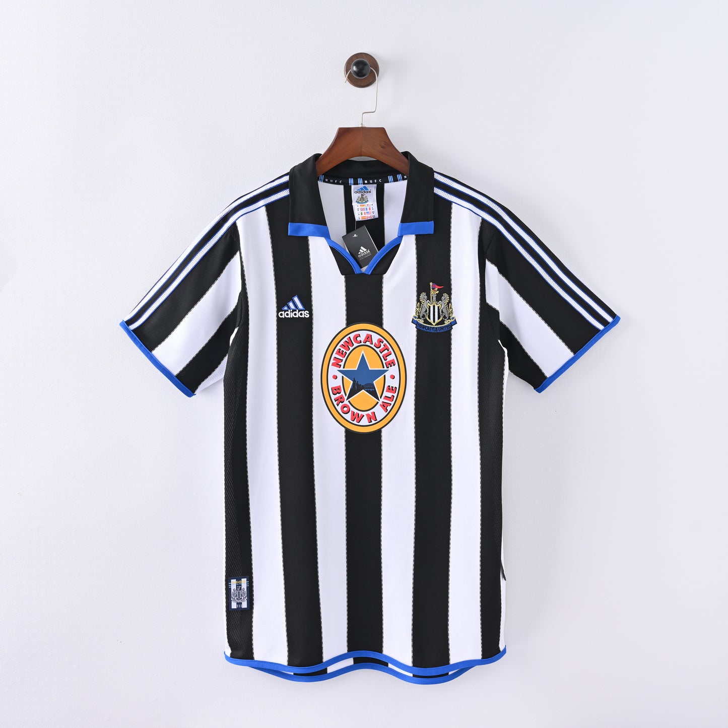 Retro Newcastle United 99/00 Home Jersey