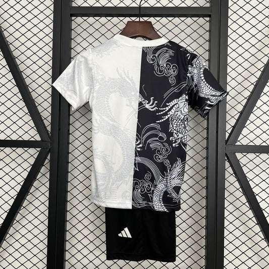 Real Madrid Black/White Premium Kids Set