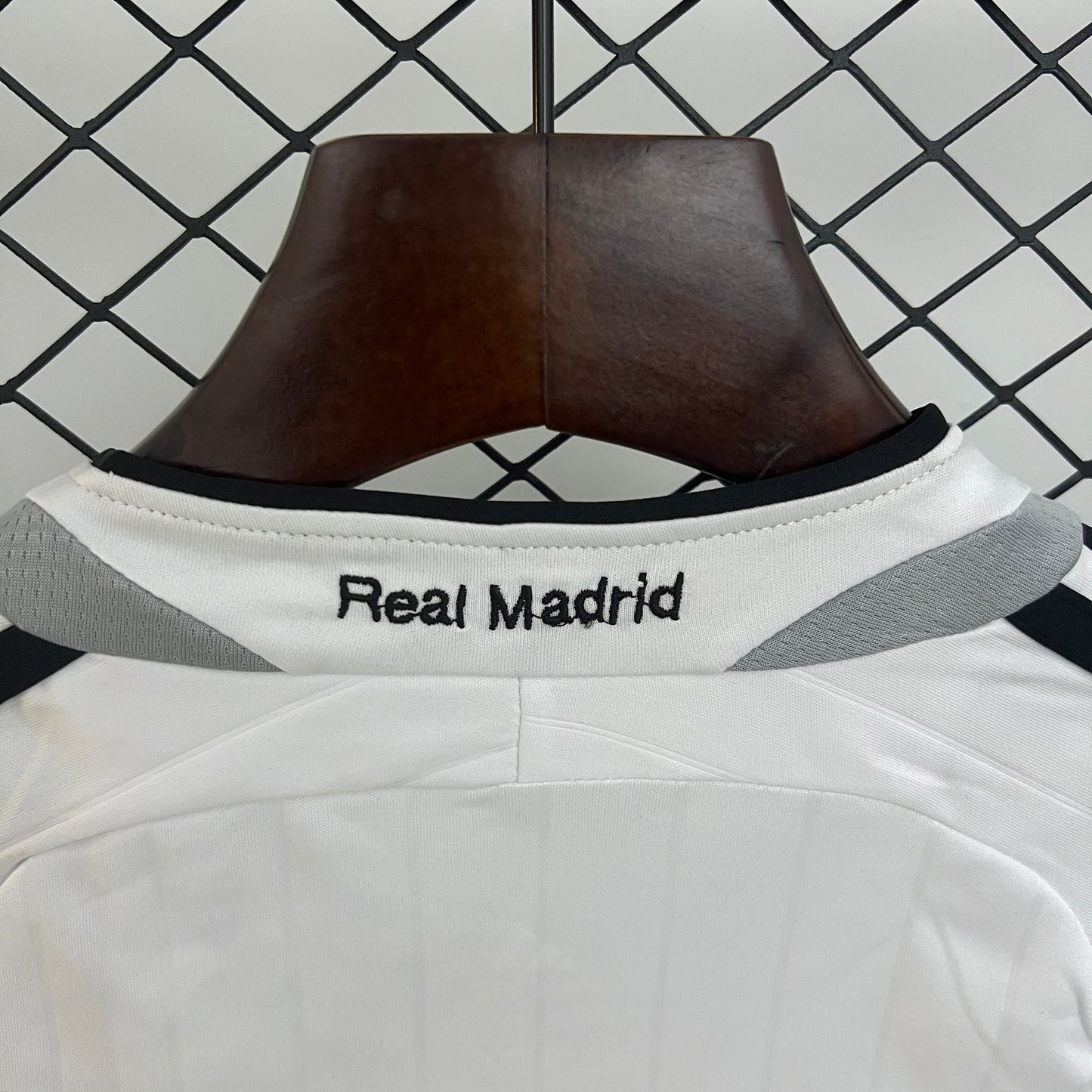 Retro Real Madrid 06/07 Home Premium Kids Set
