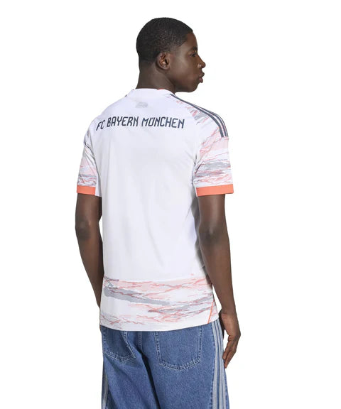FC Bayern Munich 2025/26 Away Jersey