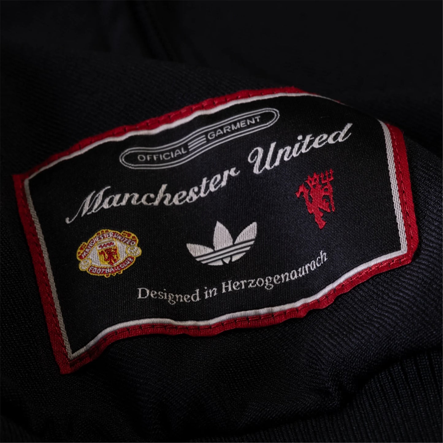 Manchester United 2025 Icon Jacket