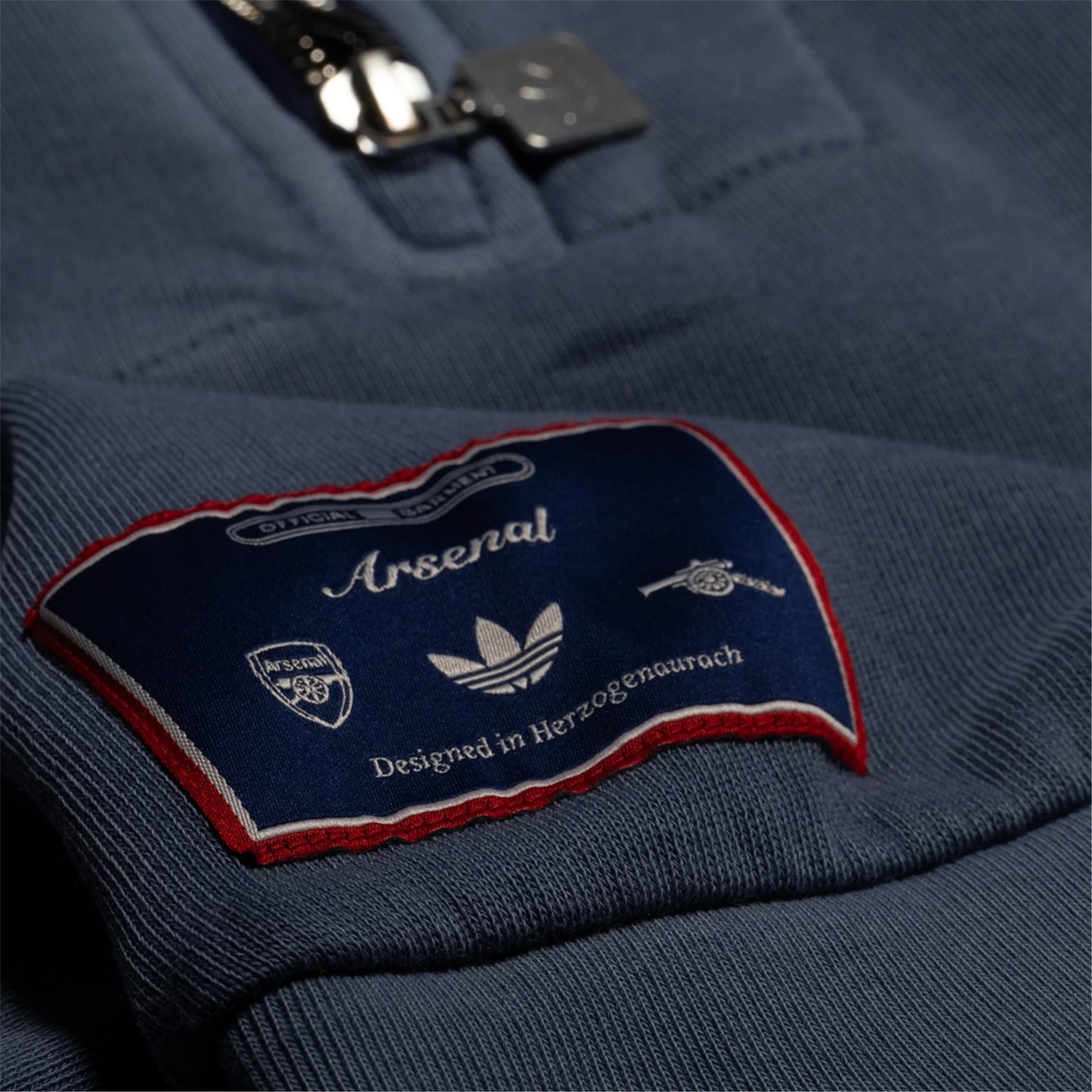 Arsenal 2025 Icon Long Sleeve Training Jersey