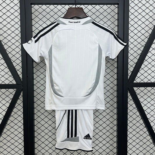 Retro Real Madrid 06/07 Home Premium Kids Set