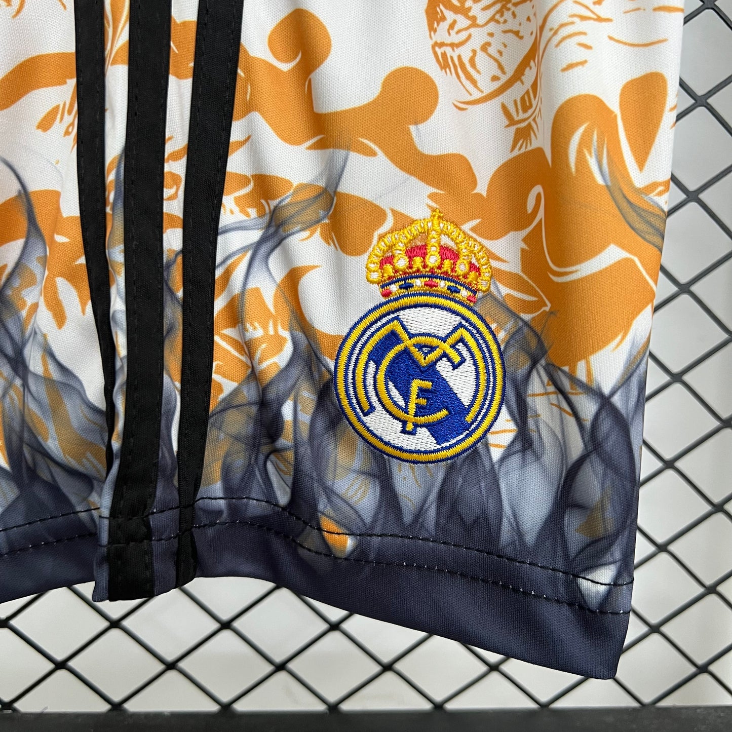 Real Madrid 'Naranja' Premium Kids Set