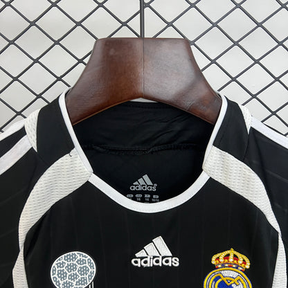 Retro Real Madrid 06/07 Away Premium Kids Set