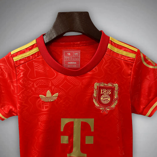 FC Bayern 125 Anniversary Kids Size Kit