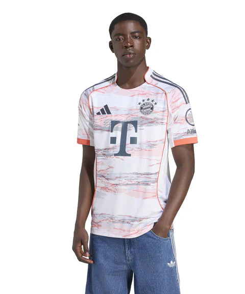 FC Bayern Munich 2025/26 Away Jersey