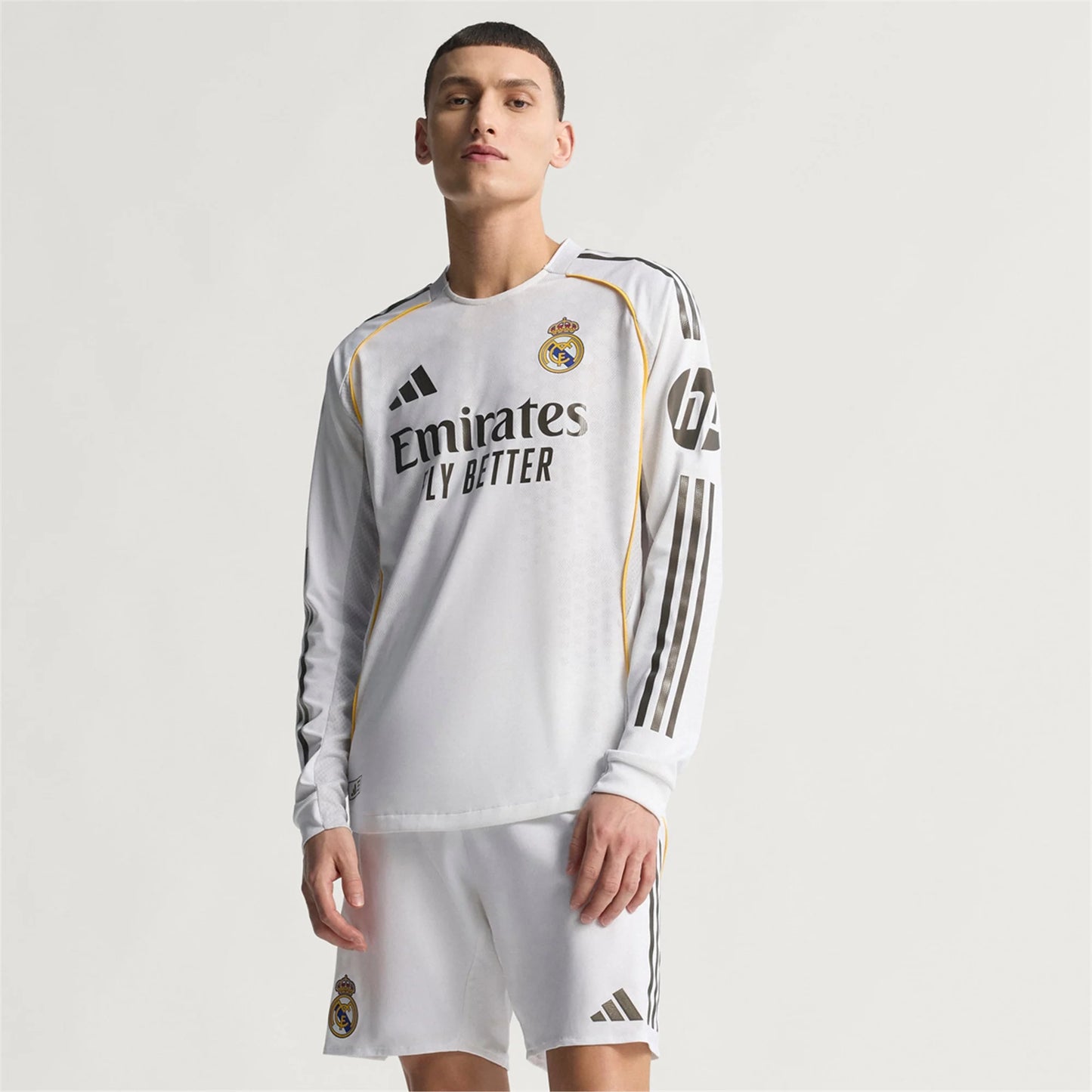 Real Madrid 25/26 Authentic/Player Long Sleeve Home Jersey